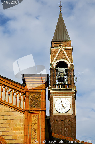 Image of  sunny day    milan   old abstract in  italy  