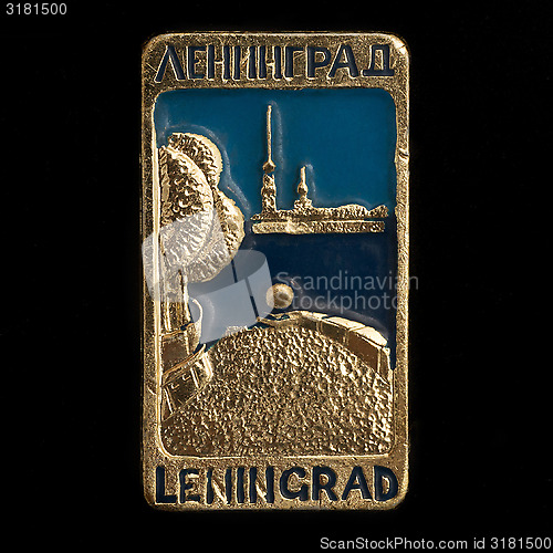 Image of Soviet badge with two inscriptions Leningrad
