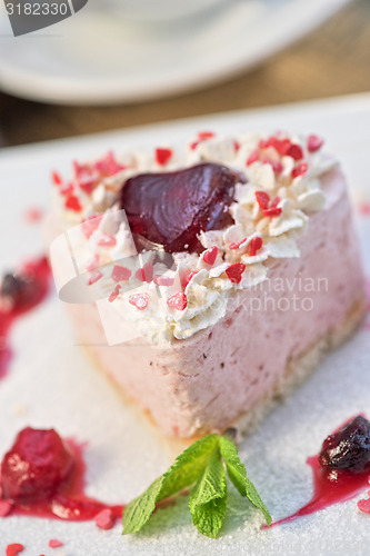 Image of heart-shaped valentine cake