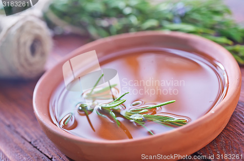 Image of rosemary oil