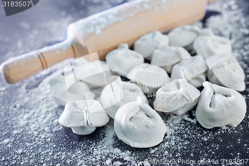 Image of raw pelmeni