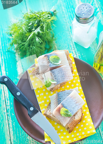 Image of fish on plate