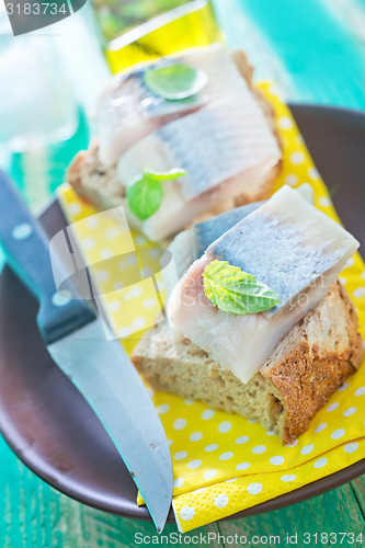 Image of fish on plate
