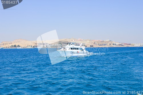 Image of The Ship Sails on the Sea.