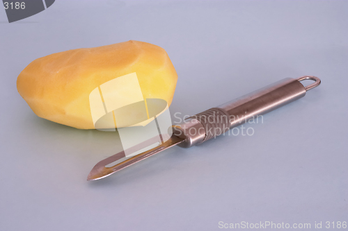 Image of Peeled potato