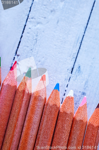 Image of color pencils