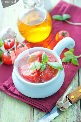 Image of tomato in sauce