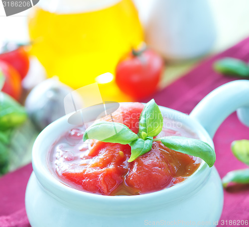 Image of tomato in sauce
