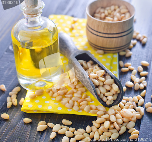 Image of cedar nuts and oil