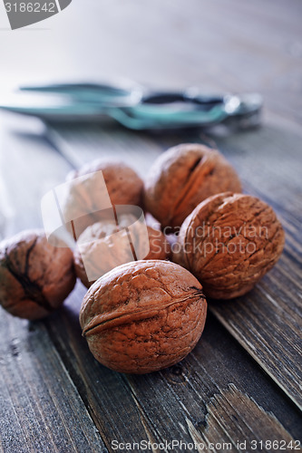 Image of walnuts