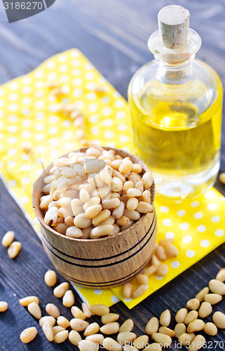 Image of cedar nuts and oil