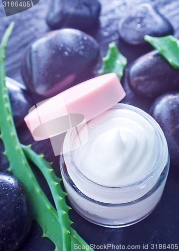 Image of cosmetic cream