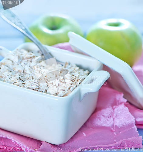 Image of oat flakes