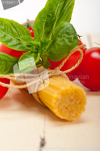 Image of Italian basic pasta ingredients