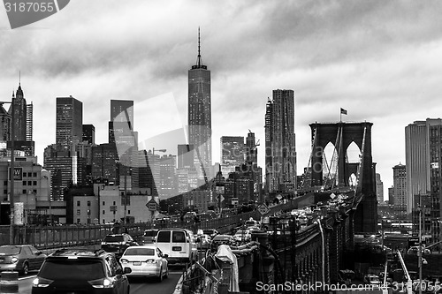 Image of Brooklyn bridge at dusk, New York City.
