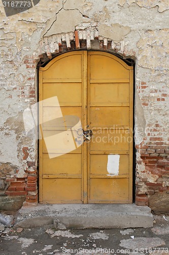 Image of Yellow door