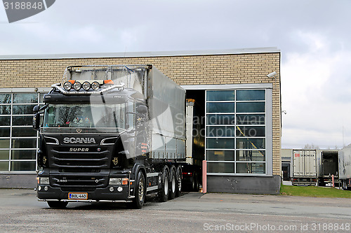 Image of Clean Scania R560 Rig Drives out of Truck Wash