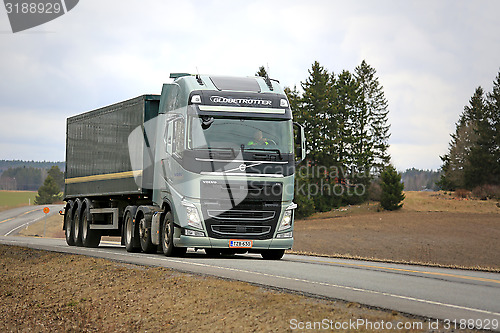 Image of Volvo FH 500 Semi Truck with Globetrotter Cab on the Road