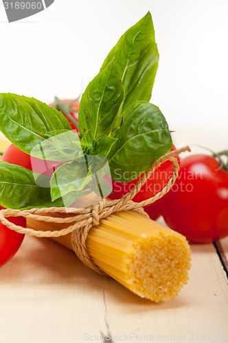 Image of Italian basic pasta ingredients