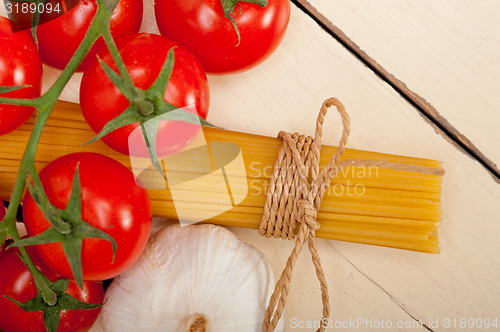 Image of Italian basic pasta ingredients