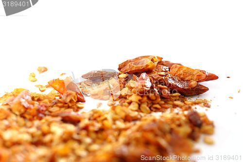 Image of dry chilli and seeds