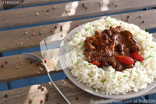 Image of chilli con carne with rice