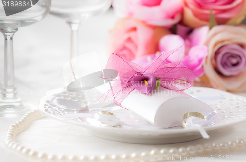 Image of Wedding place setting