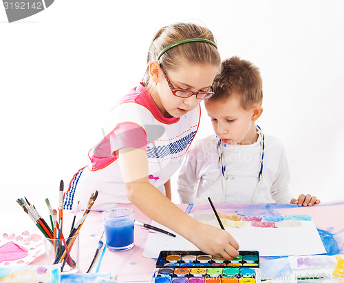 Image of Kids painting