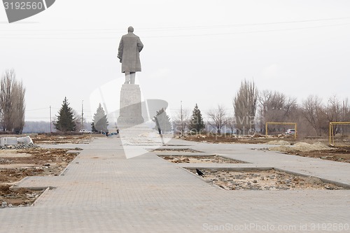Image of Construction mall to monument of Lenin on waterfront Krasnoarmeiskii Volgograd