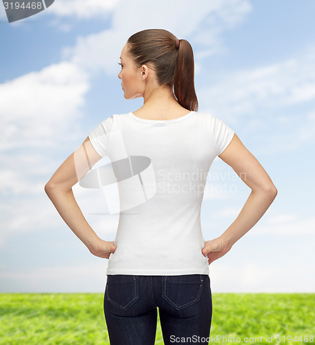 Image of woman in blank white t-shirt