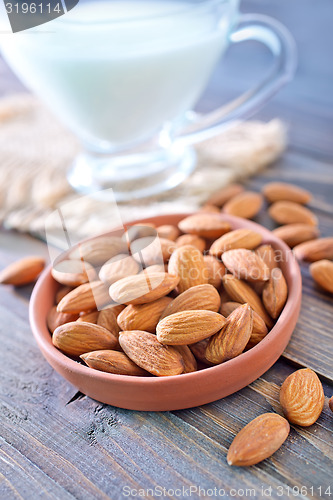 Image of almond