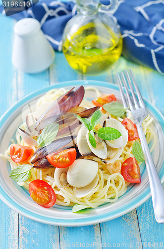 Image of pasta with seafood