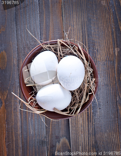 Image of raw eggs