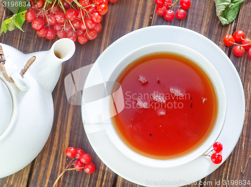 Image of fresh tea in cup