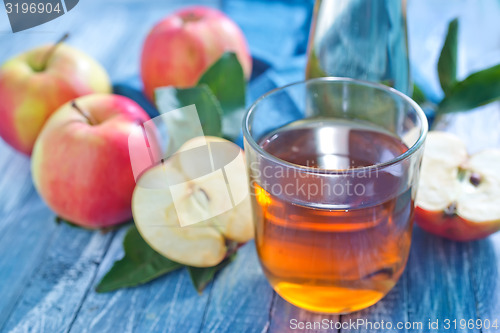 Image of apple juice