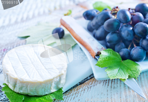 Image of cheese and grape