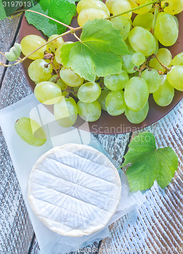 Image of cheese and grape