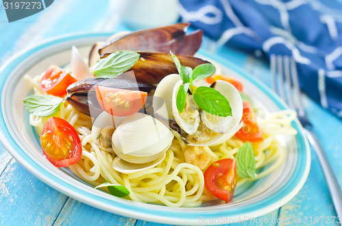 Image of pasta with seafood
