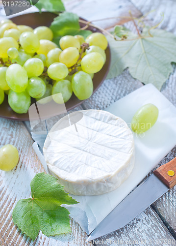 Image of cheese and grape