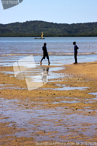 Image of childs in lokobe reserve