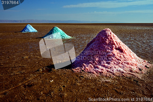 Image of hill of salt