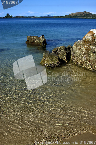 Image of rocks in mamoko