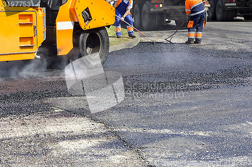 Image of Asphalting roads