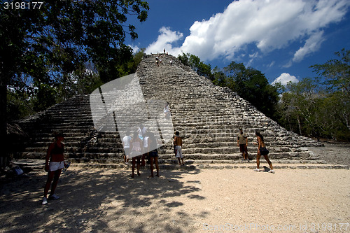 Image of temple in mexico