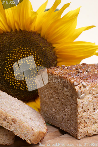 Image of Brown bread with sunflower