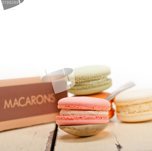 Image of colorful french macaroons 