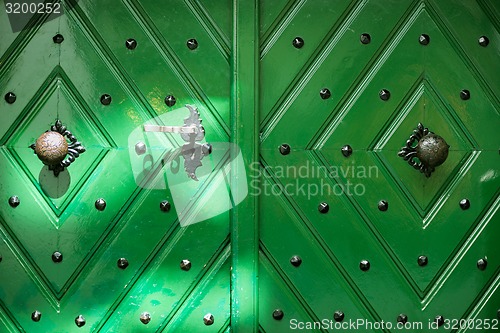 Image of green door