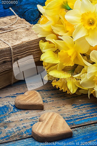 Image of bunch of daffodils