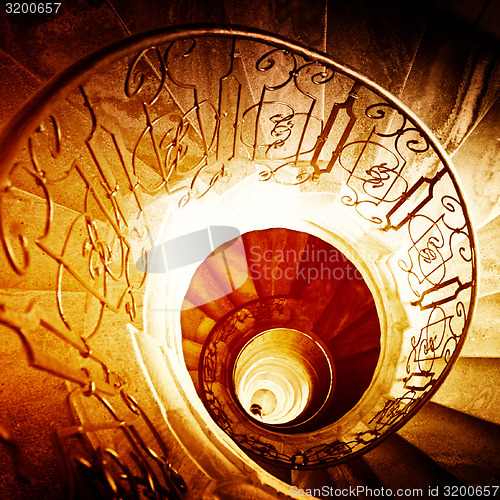 Image of Spiral staircase\r\r