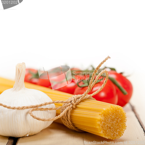 Image of Italian basic pasta ingredients